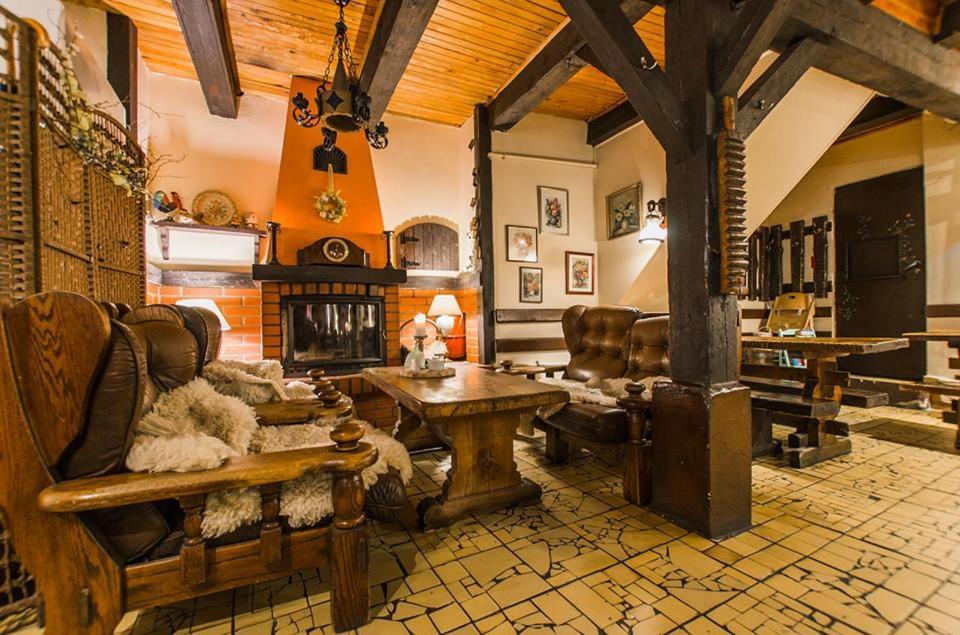 Karczma U Wallenroda Ryn  Esterno foto